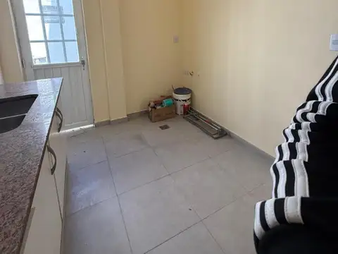 Depto Tipo Casa en Alquiler en Haedo, $ 1.500.000