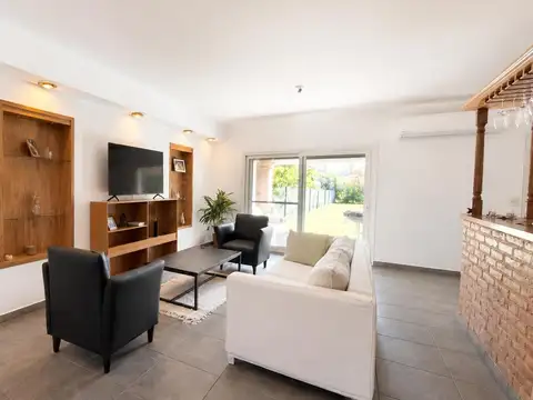 Casa en Venta en Barrancas de San José, USD 640.000