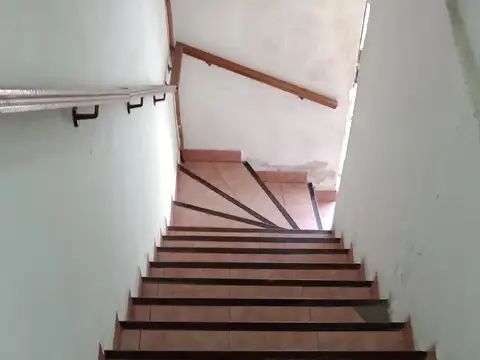 Navarro 1000, Piso 1