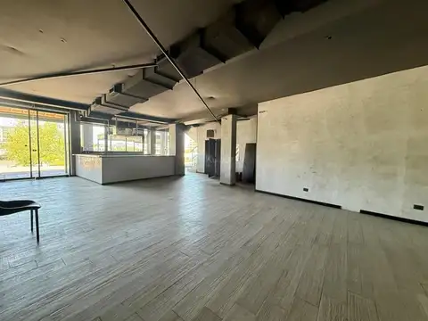 Local en Venta 15 años