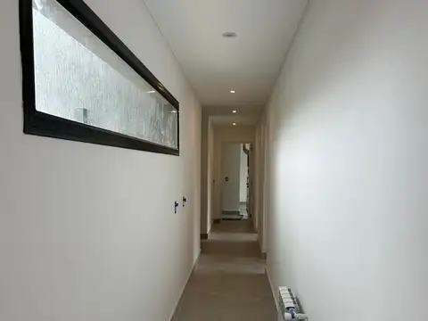 Casa 7 ambientes con 3 baños
