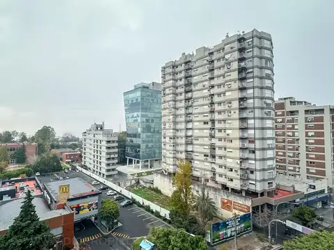 Departamento en Venta en Olivos Vías/Río, USD 235.000