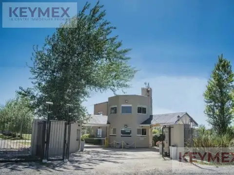 VENTA CASA 3 AMBIENTES BARRIO DOMSELAAR CHICO PILETA PARRILLA LAVADERO