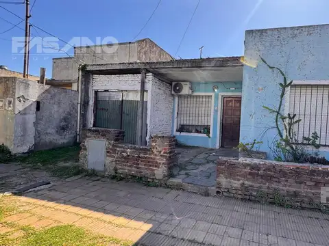 Casa en Venta con 1 cochera