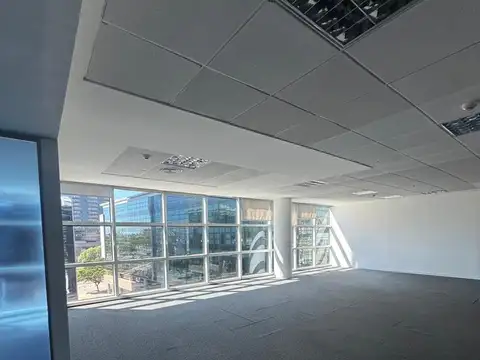 Oficina Monoambiente con 2 baños