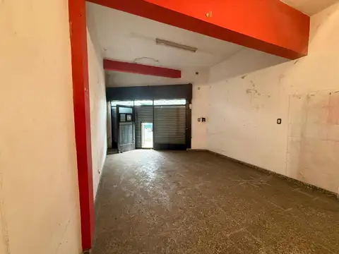 Local en Alquiler en Bernal Oeste, $ 500.000