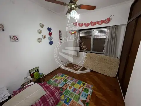 Impecable Dúplex de 4 Dormitorios con Gran Jardín en Olivos