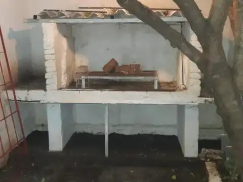 Avenida Avellaneda e/ Las Piedras y Juncal
