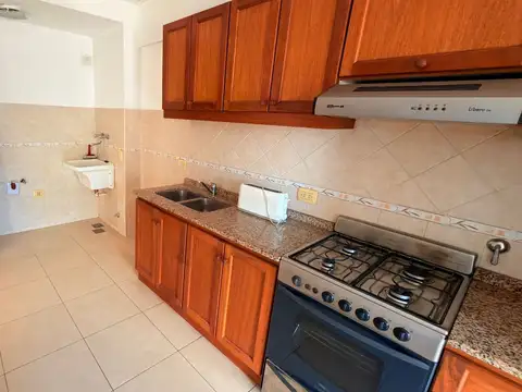 Departamento de 2 amb. en alquiler en Castelar Sur