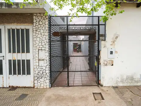 Casa de pasillo de 3 dormitorios patio Saladillo