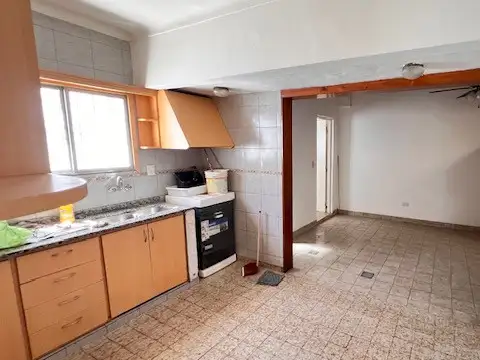 Depto Tipo Casa en Alquiler de 4 ambientes