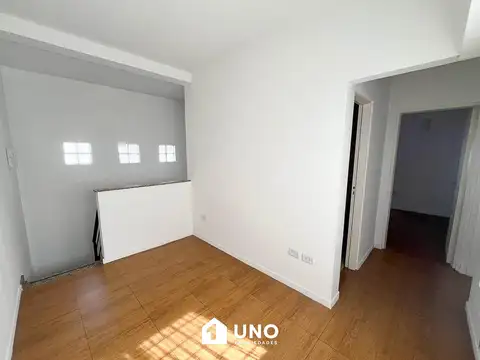 Juan Manuel de Rosas 1600, Piso 00