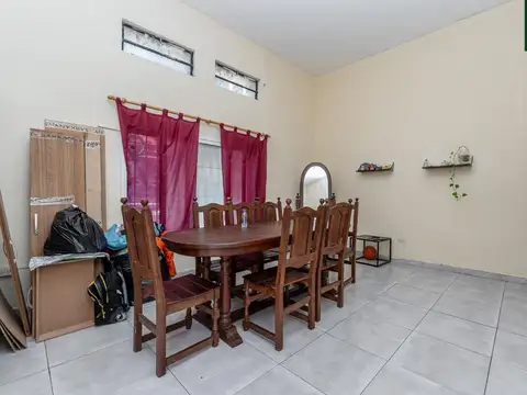 Depto Tipo Casa 3 ambientes con 2 baños