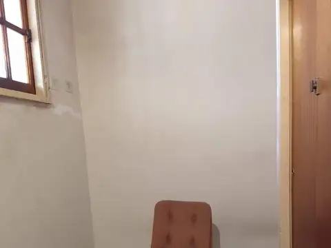 Casa 8 ambientes con 4 baños