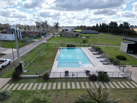Venta de Terreno en Barrio cerrado Pinares del sur entrega inmediata