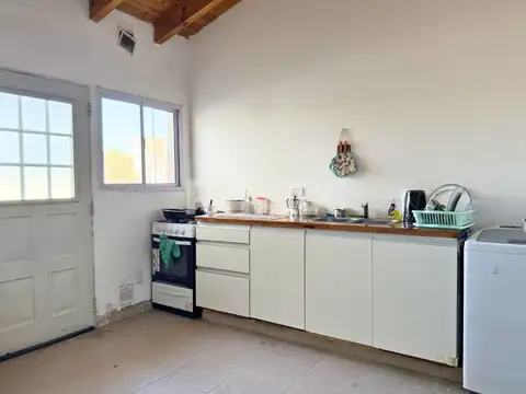 VENTA LOCAL+5 DPTOS+TALLER+GALPÓN+GARAGE NEUQUÉN