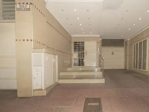 VENTA DPTO 5 AMB CON COCHERA