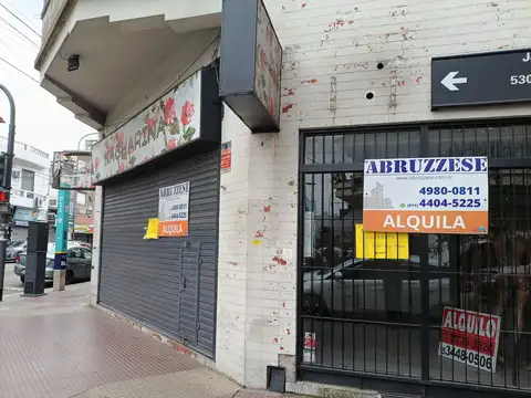 Local Comercial ESQUINA Muy Buena cuadra - APTO VARIOS destinos - Sin gastos de Expensas -