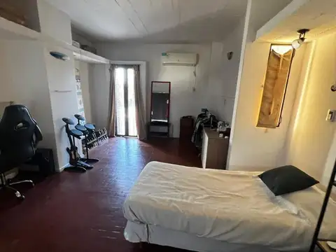 Casa 6 ambientes con 4 baños
