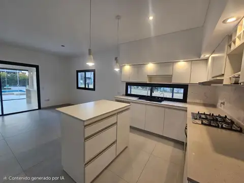 Casa 4 ambientes con 3 baños