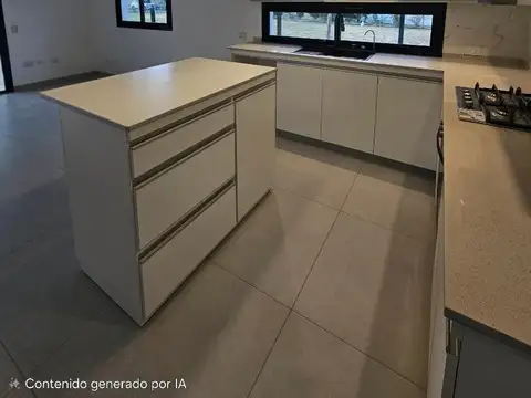 Casa en Venta con 6 cocheras
