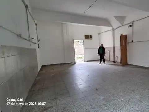 Casa 5 ambientes con 1 baño
