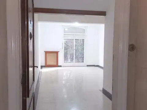 Av. Santa Fe 3500, Piso 3