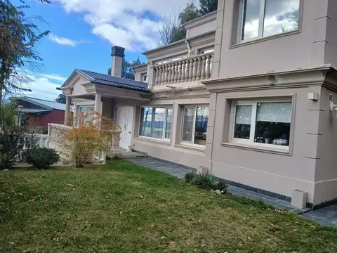 Casa de categoría en Parque El Faldeo