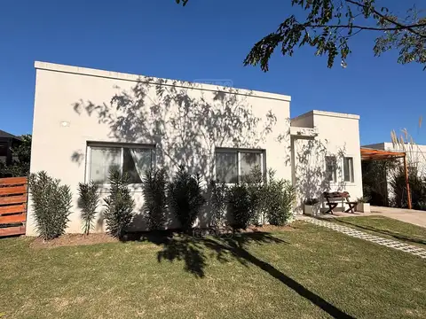 Casa en Alquiler de 3 dormitorios