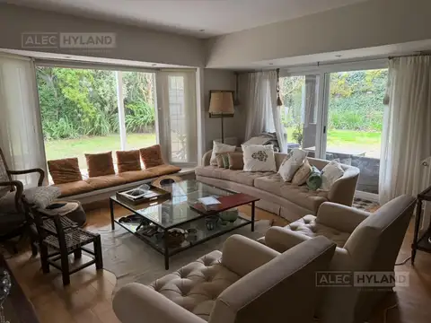 Casa en Alquiler de 4 dormitorios