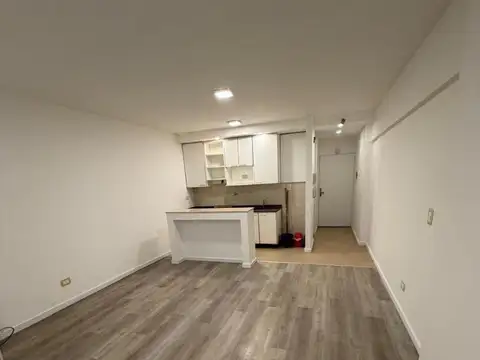Avenida San Martín 4900, Piso 1°