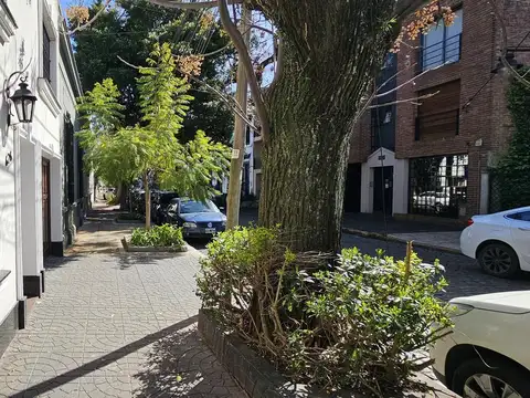 PH ALQUILER San Isidro 4 dormitorios patio cochera EXC UBICACION