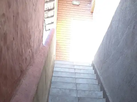 Depto Tipo Casa en Alquiler de 3 ambientes