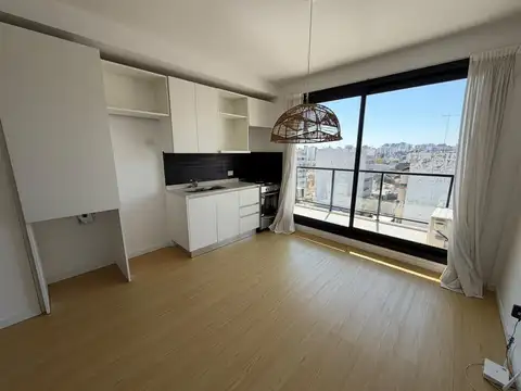 Departamento en Alquiler en Colegiales, $ 950.000