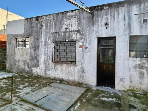 VENTA C ASA  4 AMBIENTES EN VILLA BOSCH