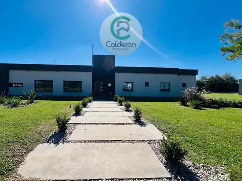 Casa en Venta en Everlinks . Comarcas de Lujan.