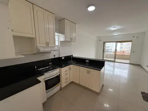 Departamento 2 amb con cochera en alquiler Villa Ortuzar