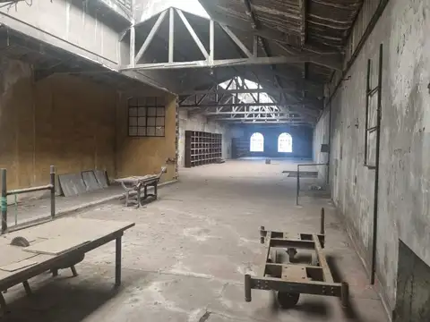 Galpon en Venta 80 años