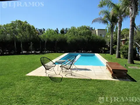 Casa en Alquiler de 3 dormitorios