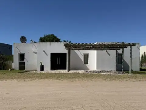 Casa en Venta en Barrio Golf 1, USD 189.000