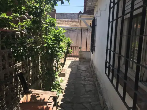 Depto Tipo Casa en Alquiler de 1 dormitorio