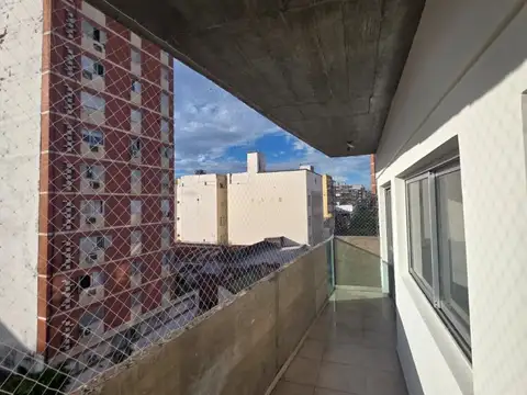 DEPARTAMENTO EN ALQUILER  -  CHACABUCO al 200 - B° SUR