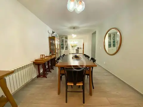 Casa 5 ambientes con 3 baños