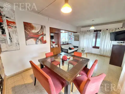 Casa 2 ambientes con 1 baño