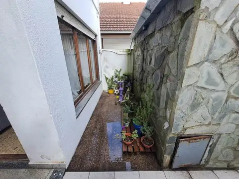 Depto Tipo Casa en Venta en Constitucion, USD 49.000