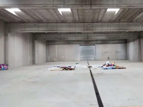 Galpon en Alquiler 150  mts Fondo