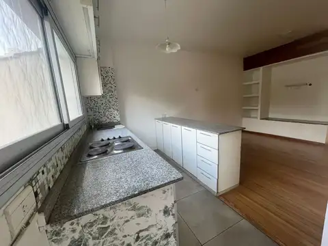 Bauness 1800, Piso 3