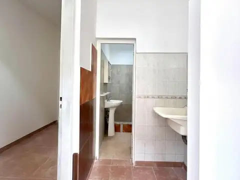 Depto Tipo Casa en Alquiler en Llavallol, $ 500.000