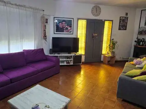 Depto Tipo Casa 4 ambientes con 1 baño