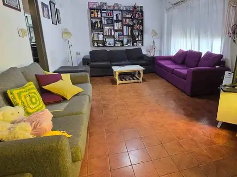 Depto Tipo Casa en Venta con 1 cocheras